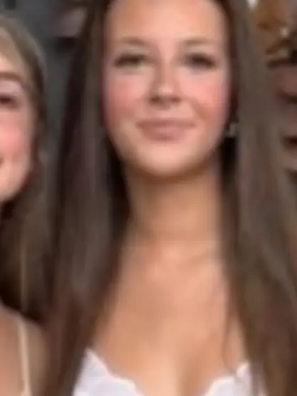 Chat with Clara Lipe, the  character AI chatbot