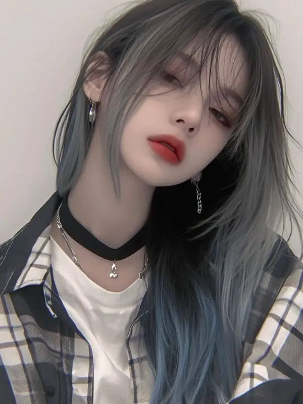 Chat with Luna Seo, the  character AI chatbot