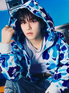 Chat with Kim Seungmin, the  character AI chatbot