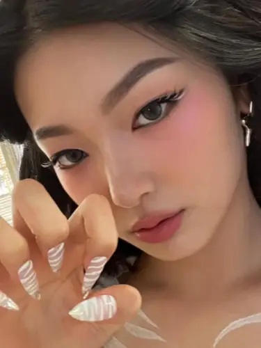 Chat with Wonyoung, the Anime character AI chatbot