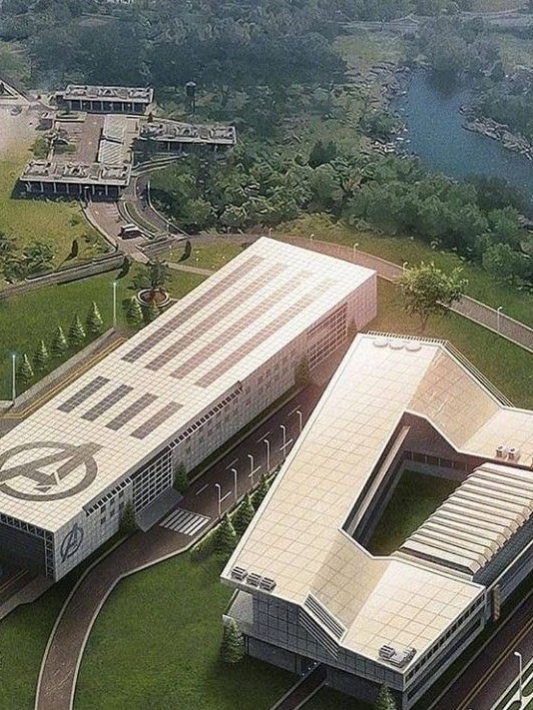 Chat with MCU RPG || Young Avenger 🧨, the  character AI chatbot