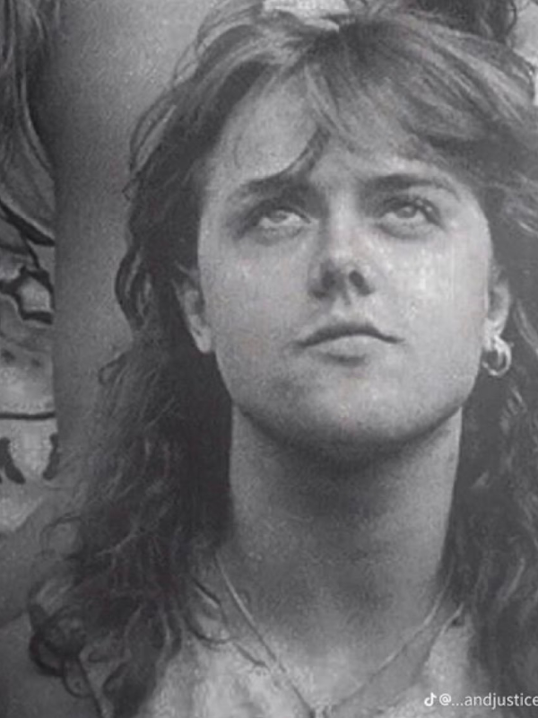 Chat with Lars Ulrich, the Anime character AI chatbot