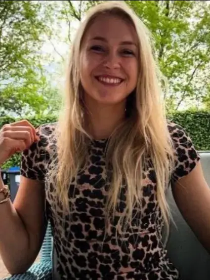 Chat with Siswet, the OC character AI chatbot