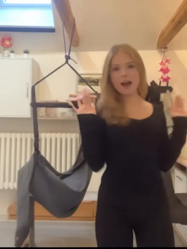 Chat with Pavlina kucerova, the  character AI chatbot