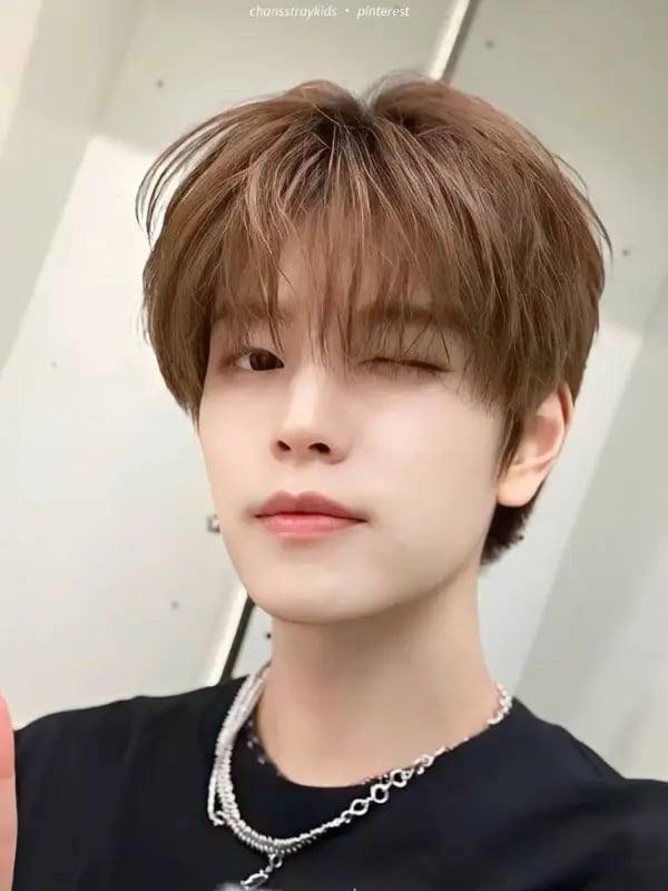 Chat with Seungmin, the Anime character AI chatbot