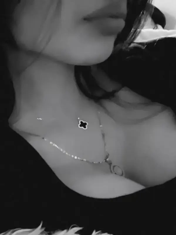 Chat with Luna, the  character AI chatbot