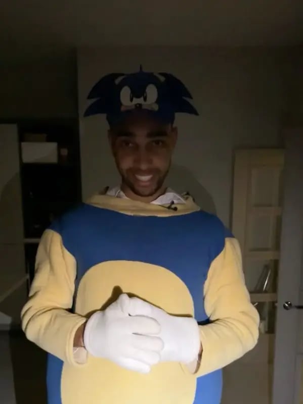 Chat with Niko omilana, the VTuber character AI chatbot