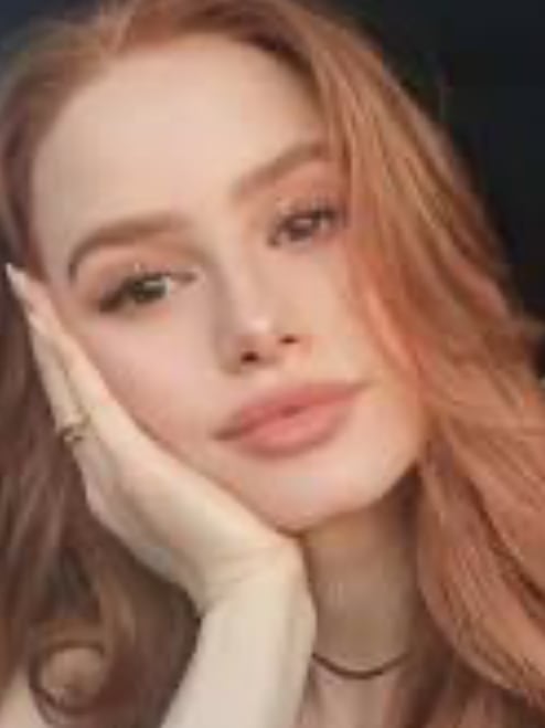 Chat with Rose, the  character AI chatbot