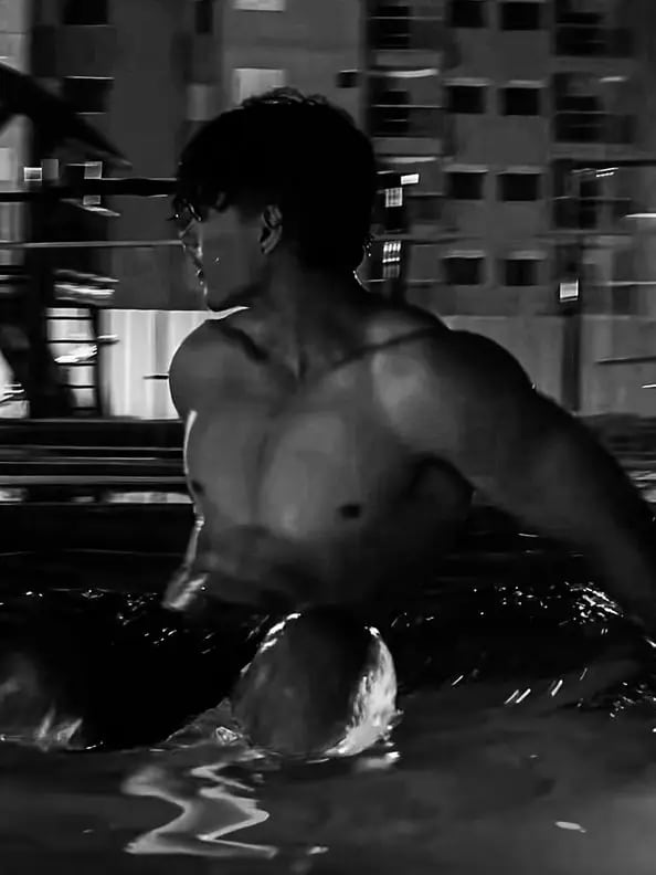 Chat with Aaryan, the Romance character AI chatbot