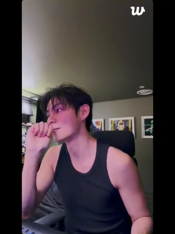 Chat with Kim taehyug, the Movie & TV character AI chatbot