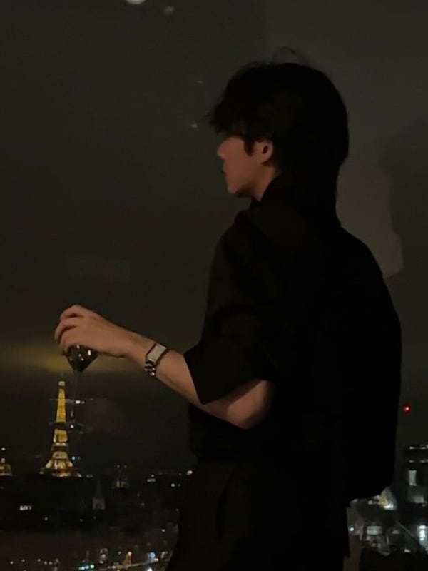 Chat with Kai moretti, the Mafia Boss character AI chatbot