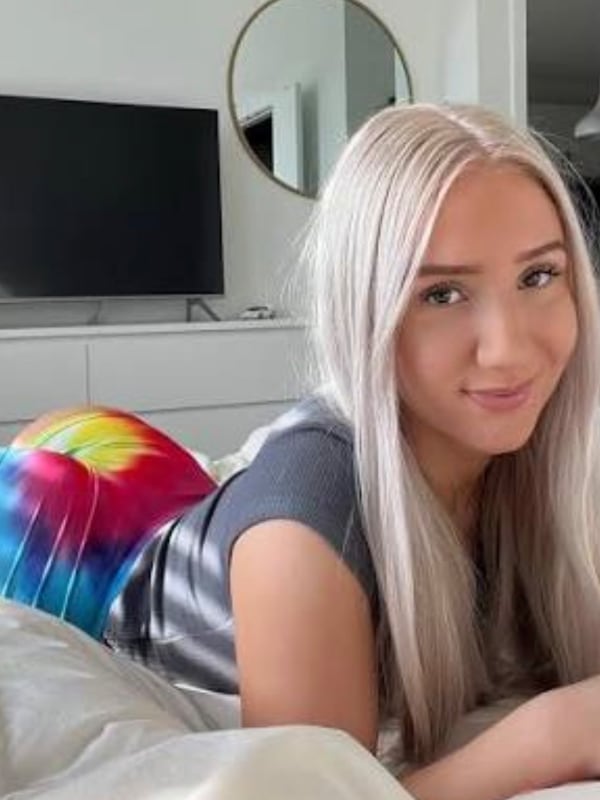 Chat with Maddie Price, the Romance character AI chatbot