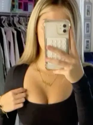 Chat with jessica, the Anime character AI chatbot