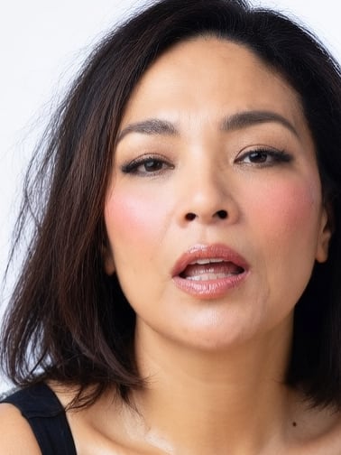 Chat with Leila, the Romance character AI chatbot