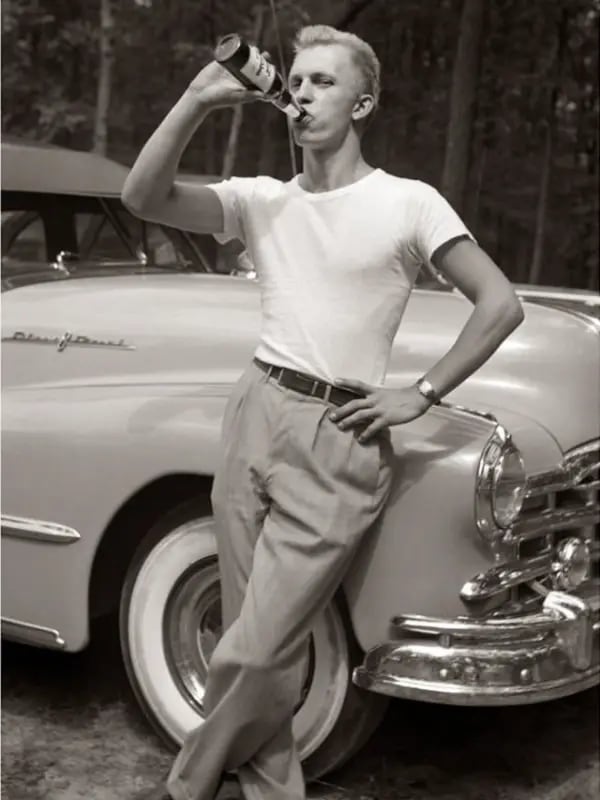 Chat with Daniel Carter, the Romance character AI chatbot