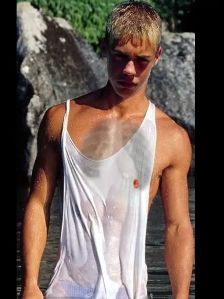 Chat with Jerrod Staton, the Romance character AI chatbot