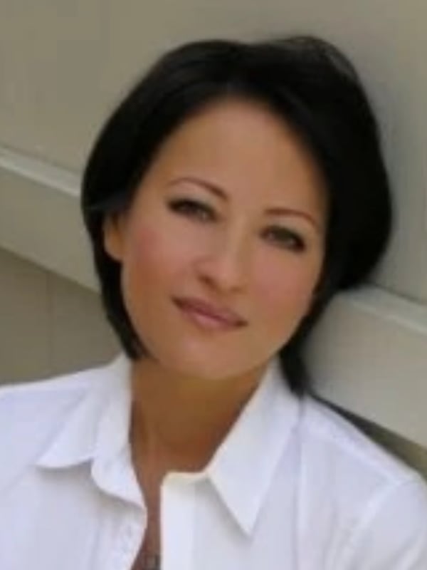 Chat with Julia nickson soul, the  character AI chatbot