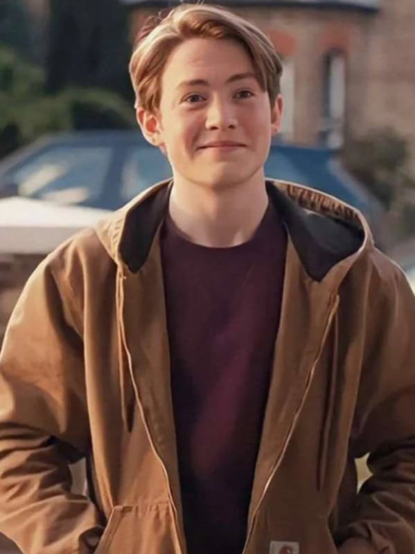 Chat with Kit Connor, the  character AI chatbot