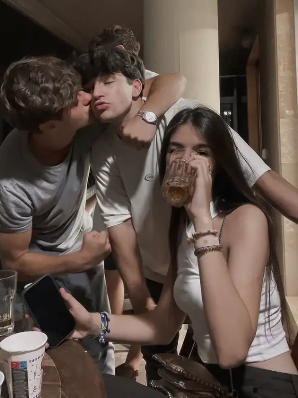 Chat with Throuple, the  character AI chatbot