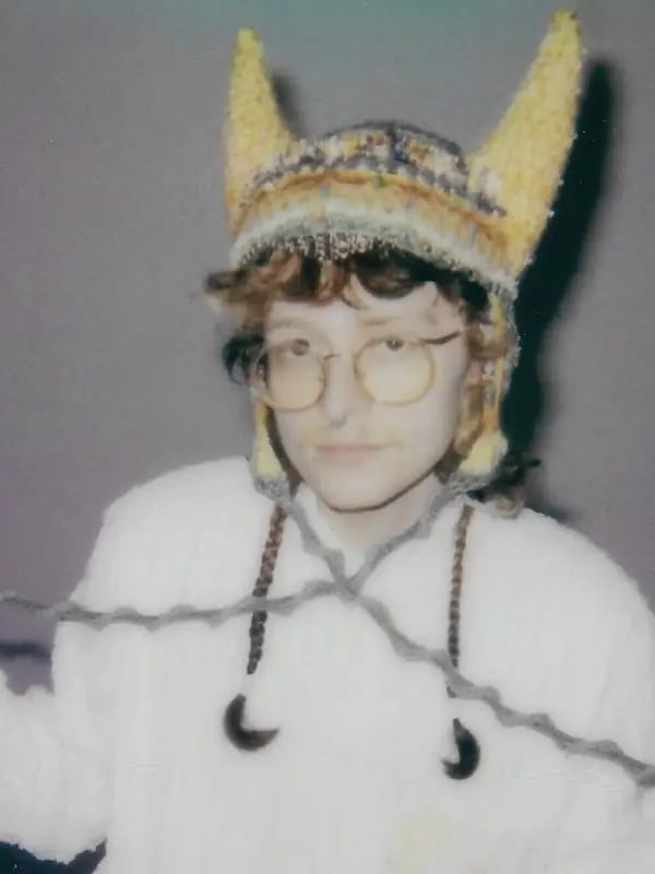 Chat with Sleepy bois, the Anime character AI chatbot