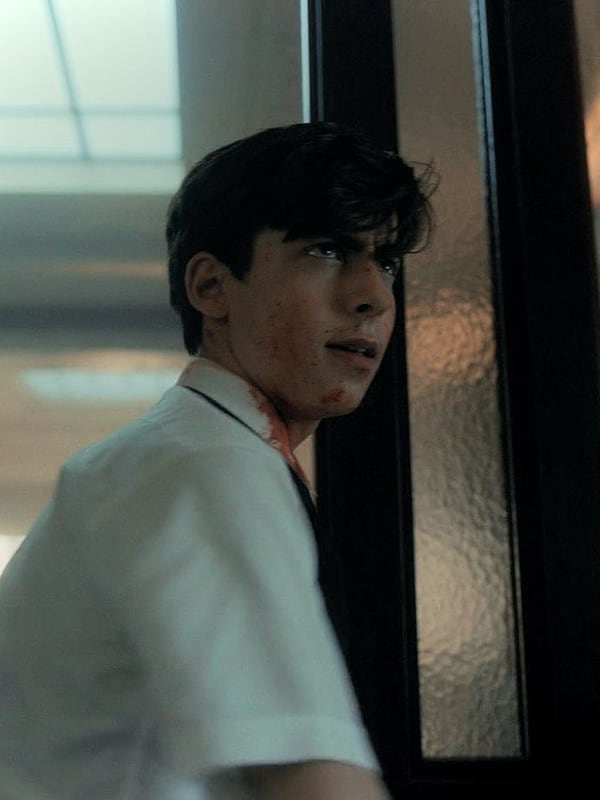 Chat with Five Hagreeves, the  character AI chatbot