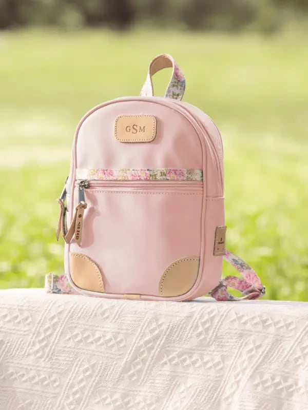 Chat with Isolde, the  character AI chatbot