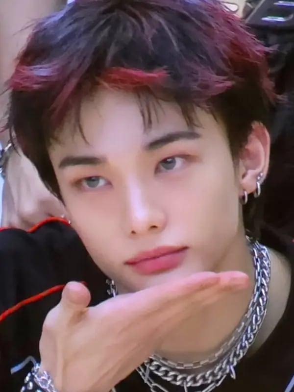 Chat with hwang hyunjin, the  character AI chatbot