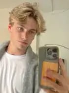 Chat with ash reynolds, the  character AI chatbot