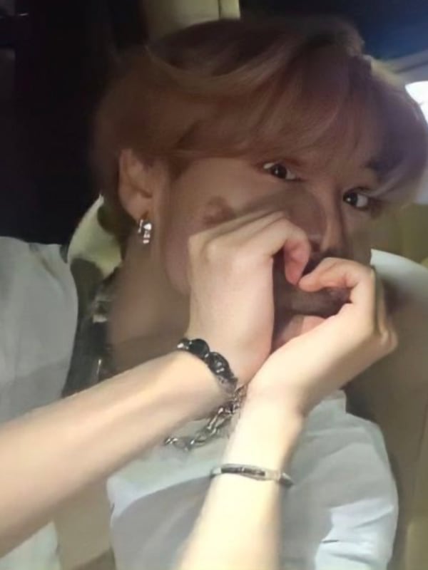 Chat with Han Jisung, the  character AI chatbot