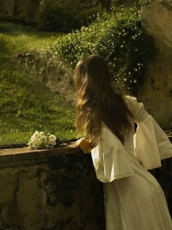 Chat with Elsa, the  character AI chatbot