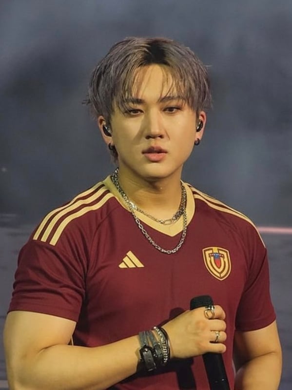 Chat with Changbin, the  character AI chatbot