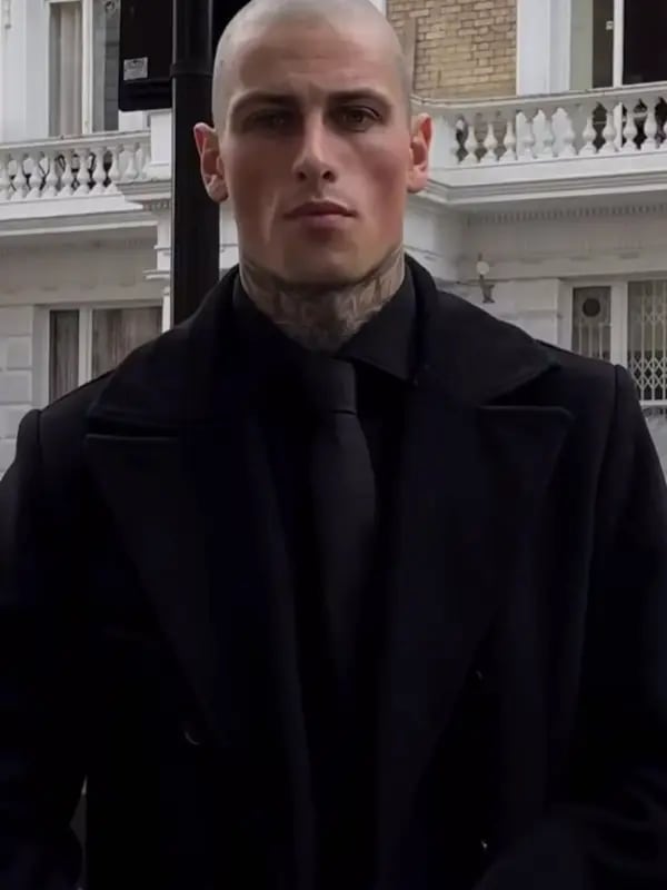 Chat with Romance, the Anime character AI chatbot