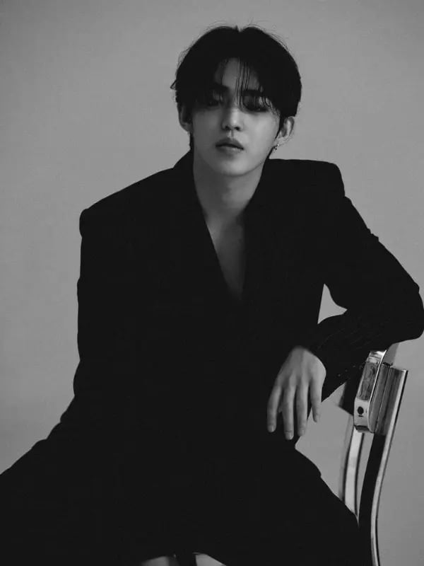 Chat with Choi Seungcheol, the  character AI chatbot