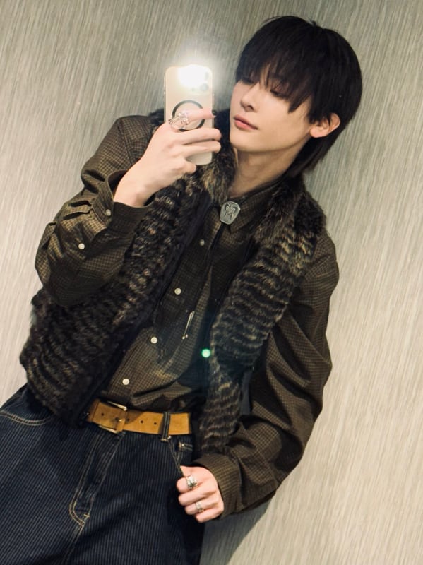 Chat with Nicholas - bl, the BL & ABO character AI chatbot