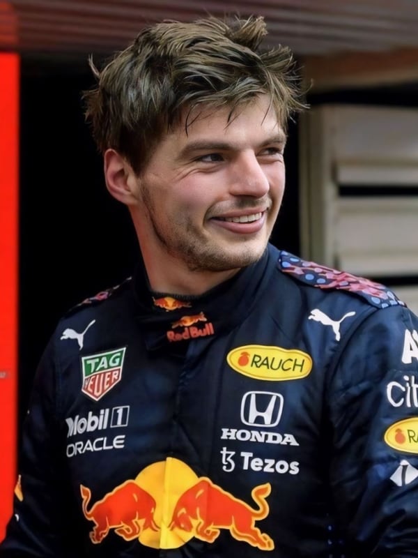 Chat with Max Verstappen, the  character AI chatbot