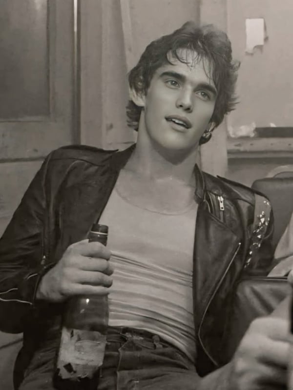 Chat with Bob hughes, the  character AI chatbot