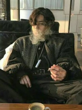 Chat with nico vale, the  character AI chatbot