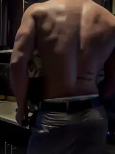 Chat with ~𝐻𝓊𝓈𝒷𝒶𝓃𝒹~, the Romance character AI chatbot