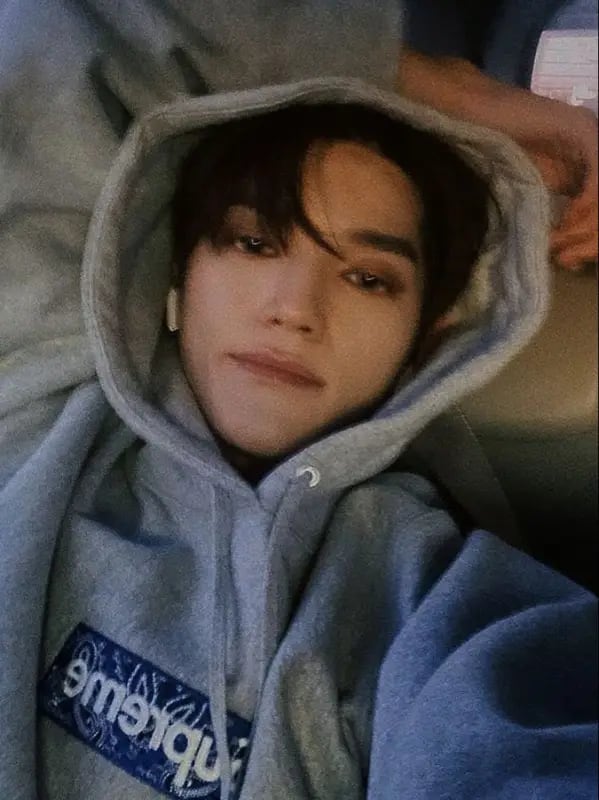 Chat with Taeyong, the  character AI chatbot