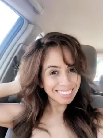 Chat with Alexis, the  character AI chatbot