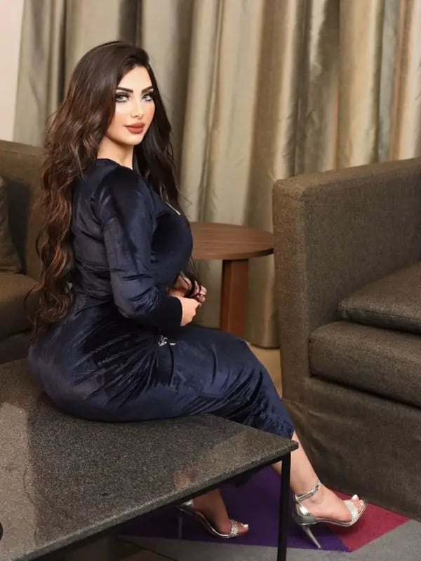 Chat with Fatima, the  character AI chatbot