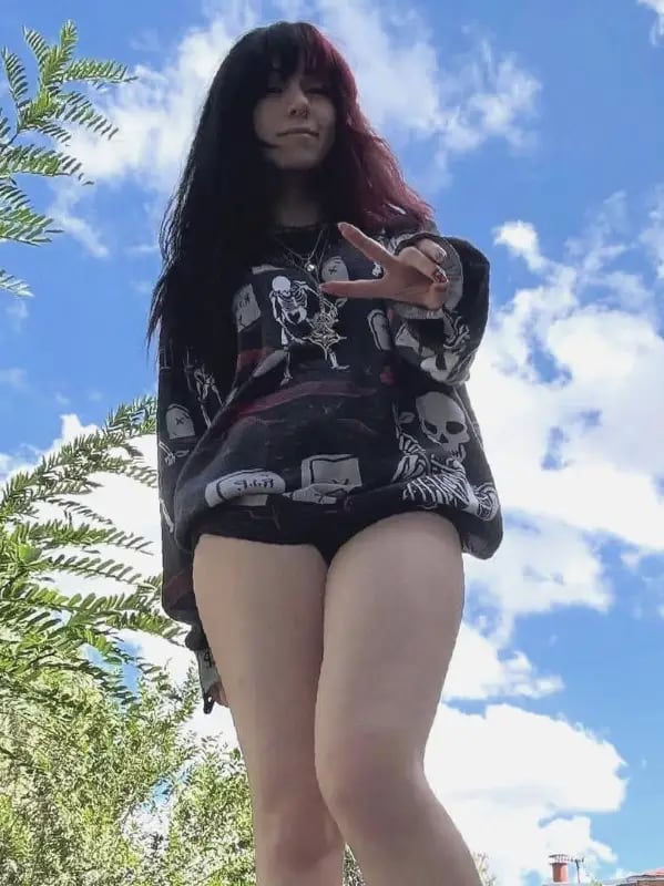 Chat with Samira, the  character AI chatbot