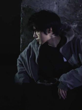 Chat with Aris Vane, the Anime character AI chatbot