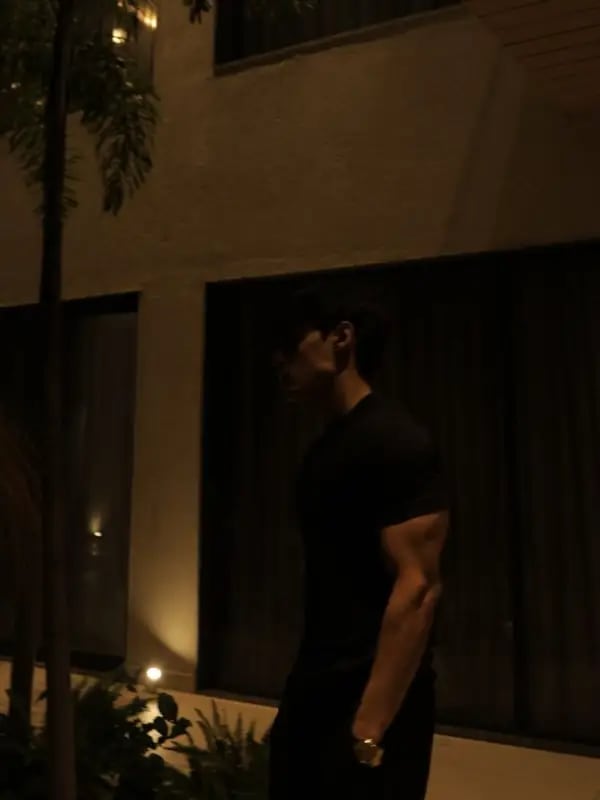 Chat with Sebastian, the Trends character AI chatbot