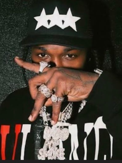 Chat with Pop Smoke, the RPG character AI chatbot