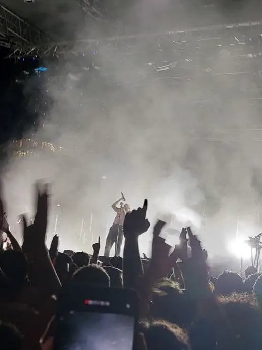 Chat with Glace Noir, the OC character AI chatbot