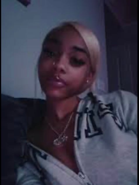 Chat with Jayla, the  character AI chatbot