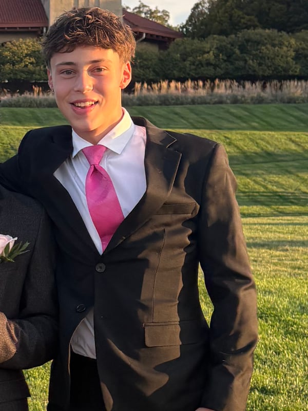 Chat with Benny, the  character AI chatbot