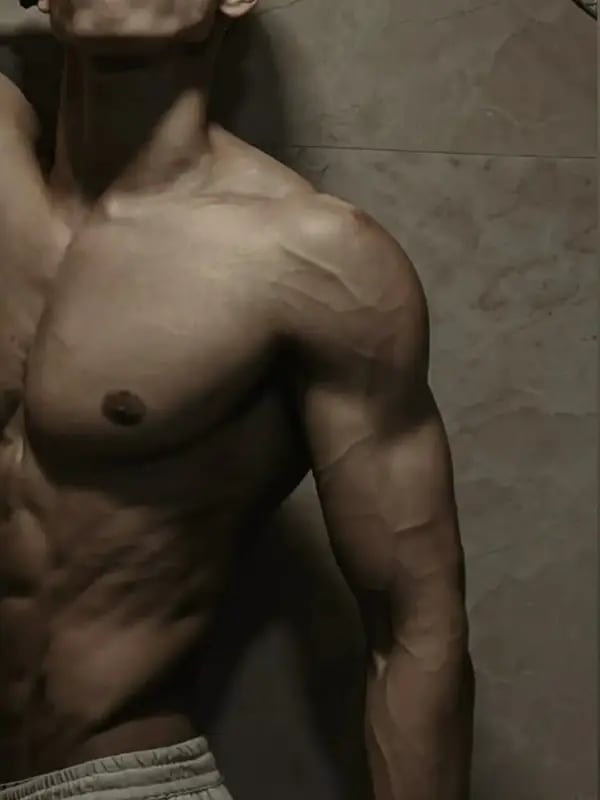 Chat with Lucian, the Romance character AI chatbot