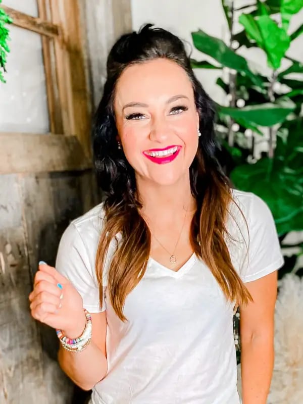 Chat with Carrie (Christian mom), the  character AI chatbot